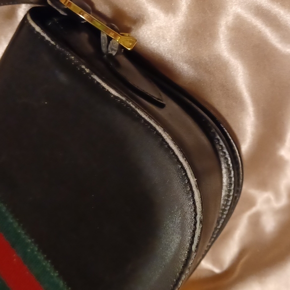 🤩🤩🤩Vintage Gucci bag. - Picture 3 of 9